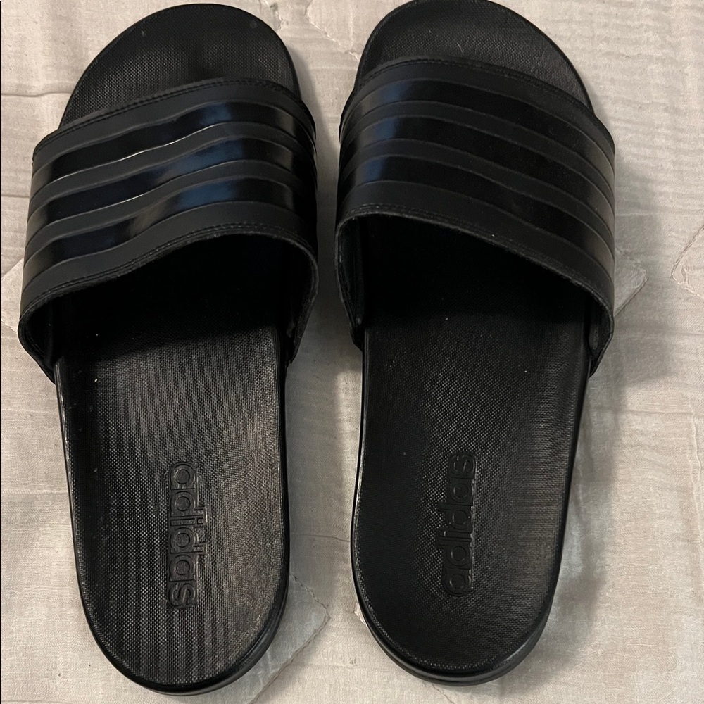 Men’s Adidas Black Slide Sandals - NWOT size 10